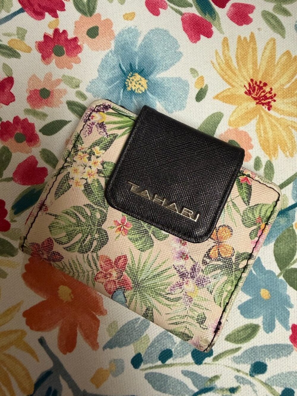 Tahari Wallet Flowers